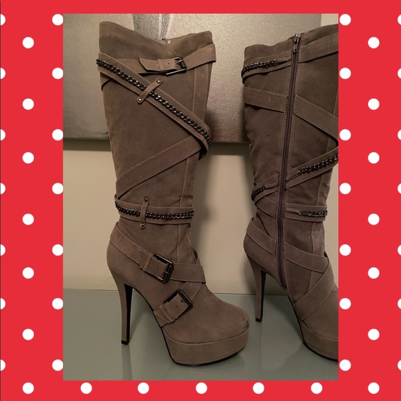 Belted & Chain Stiletto Suede Boot 👢 - Picture 5 of 16